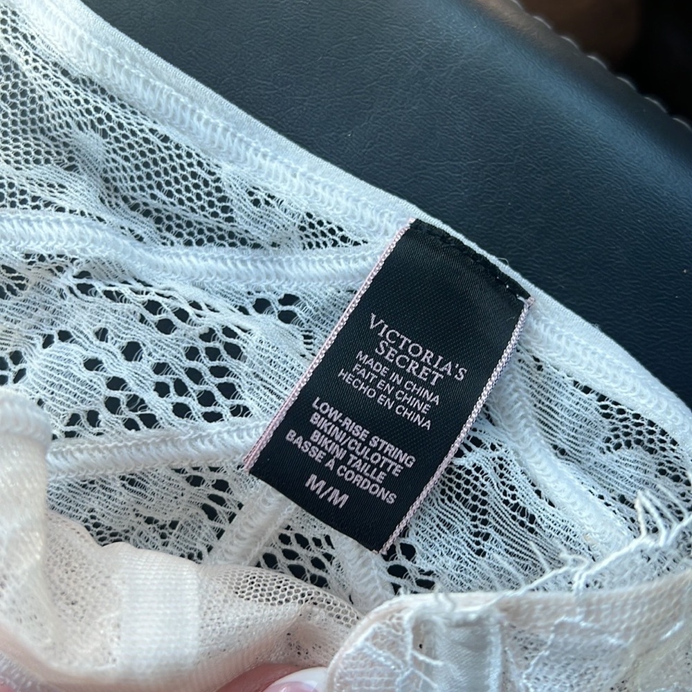 Victoria’s Secret White Lace Set - Picture 5 of 6